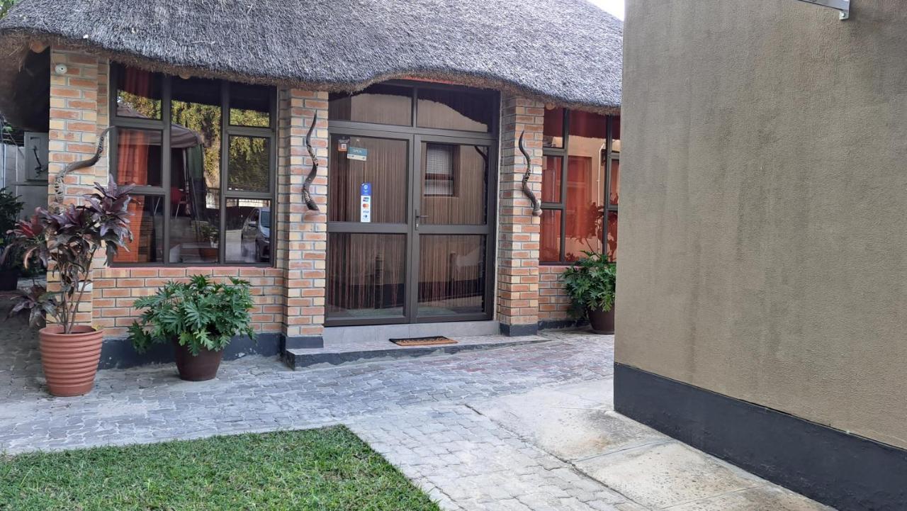 Riverside Guesthouse B & B Katima Mulilo Exterior foto